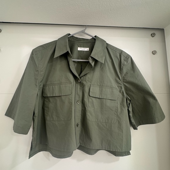 Equipment Cropped Button Down Shirt - Picture 4 of 7